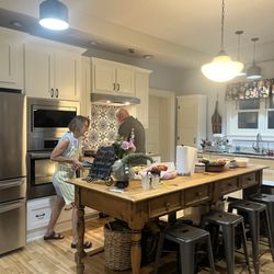 Weston Steamboat Inn - Working hard to stir up some hospitality