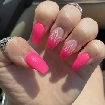 Queen Bee Nails and Spa - Cosmetics & Beauty Supply Near Me - Albuquerque, New Mexico