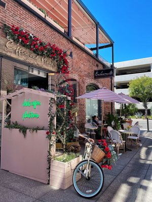 Coffee and Plants by null