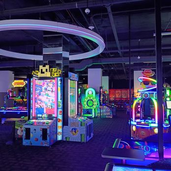Dave & Buster's Los Angeles - Westchester - Sports Bars Near Me - Los Angeles, California