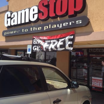 Gamestop Store 2550 - Storefront - Videos & Video Game Rental Near Me - El Paso, Texas