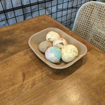 Good Behaviour - Ice cream flight. - Ice Cream & Frozen Yogurt Near Me - Toronto, Ontario
