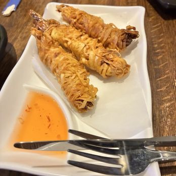Zoku Sushi - Crunchy Shrimp - Japanese Near Me - Chicago, Illinois Zoku Sushi - Crunchy Shrimp - Japanese Near Me - Chicago, Illinois