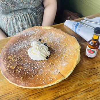 Mour Cocina | Bodega - Seasonal Pancake - Wine Bars Near Me - Austin, Texas Mour Cocina | Bodega - Seasonal Pancake - Wine Bars Near Me - Austin, Texas