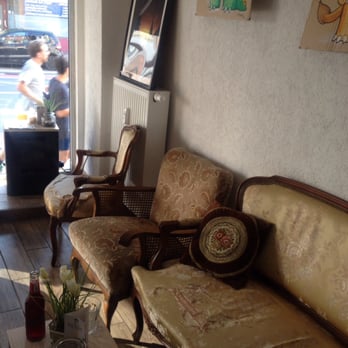 Ehrenfeld Cafe - Gemütlicher Sitzbereich - Cafes Near Me - Cologne, NW Ehrenfeld Cafe - Gemütlicher Sitzbereich - Cafes Near Me - Cologne, NW