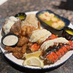 Red Lobster - Ultimate lobster feast