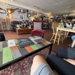 Belmont Bean Co. - Indoor seating