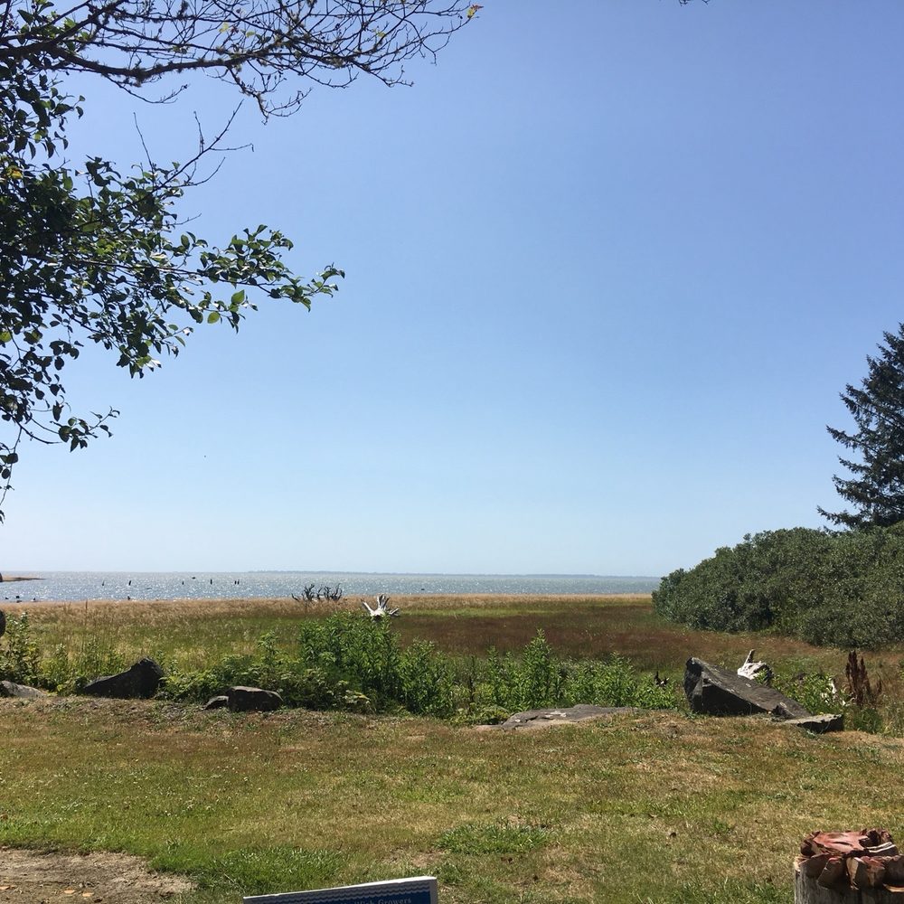 Lytle Seafoods Oyster Shack - Seafood Markets Near Me - Hoquiam, Washington