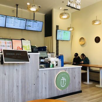 ICI Tea Drinks - Interior/Counter (Part 1) - Bubble Tea Near Me - San Gabriel, California