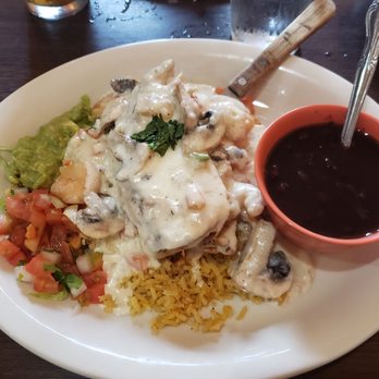 Morelia Mexican Cafe - Chicken Conquistador- very yummy - Mexican Near Me - Elgin, Texas
