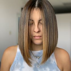 True Beauty By Denisse - Bob cut and partial balayage