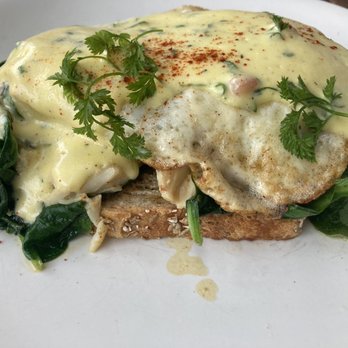 Faubourg Montclair - Crab Benedict - French Near Me - Montclair, New Jersey