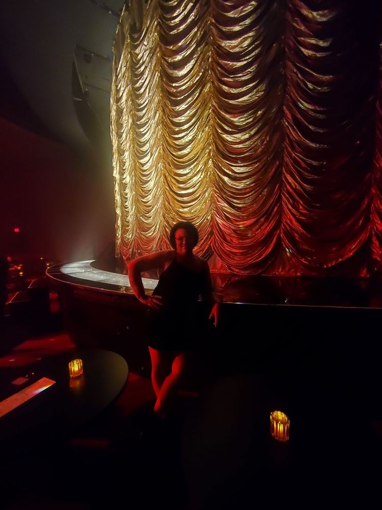 Miss Behaves Mavericks