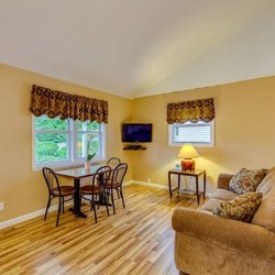 Colonial Shores Cottages & Marina