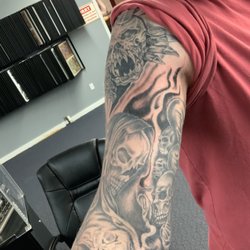 Big Daddy's Vicious Colors Tattoos & Piercings