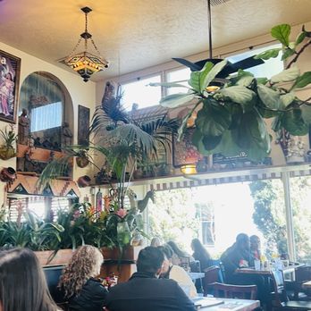 Tower Cafe - Decor - Breakfast & Brunch Near Me - Sacramento, California Tower Cafe - Decor - Breakfast & Brunch Near Me - Sacramento, California