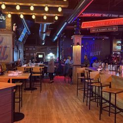 Moonshine Alley - Indoors