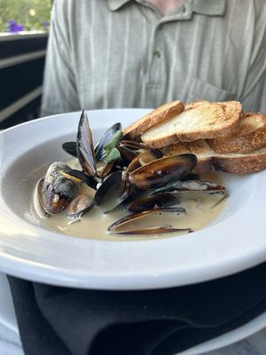 Photo of Aposto - Des Moines, IA, US. Mussels