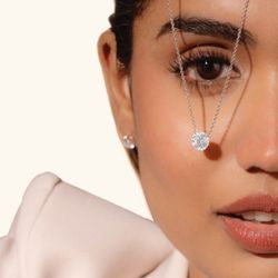 Arthur's Jewelers - Floating Diamond Pendant