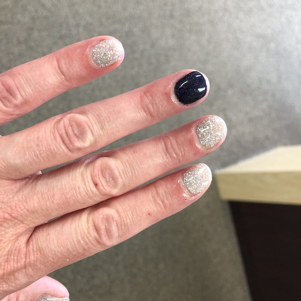 My sparkle powder dip mani! My sparkle powder dip mani!