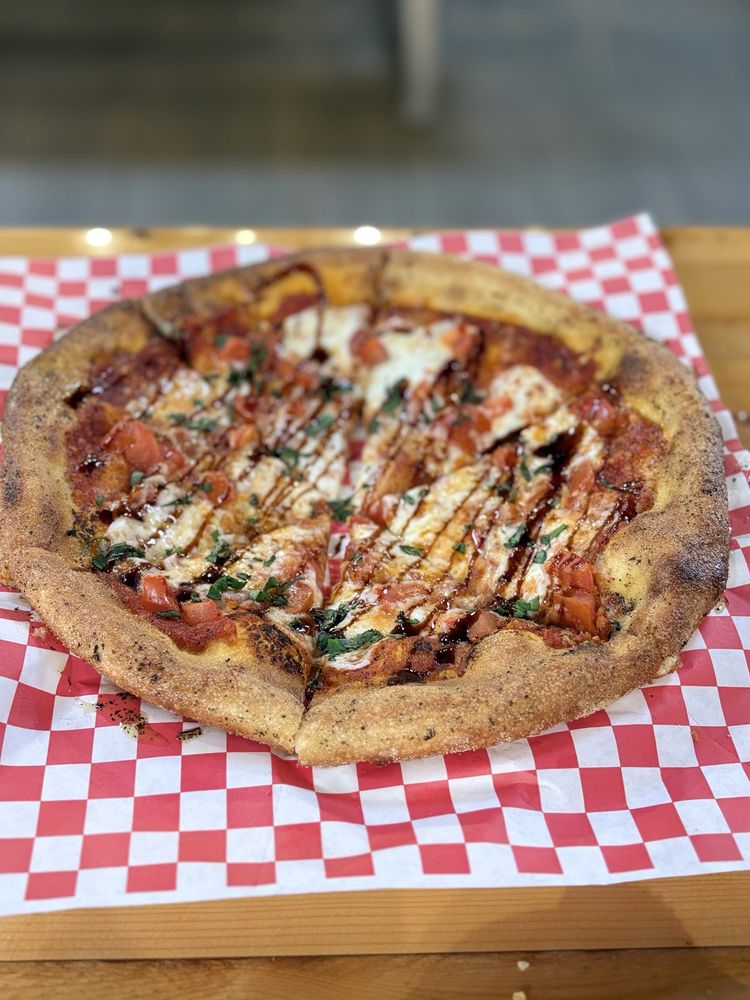 Sloan’s Wood Fired Pizza Logo