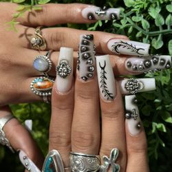 Brooke’s Nails