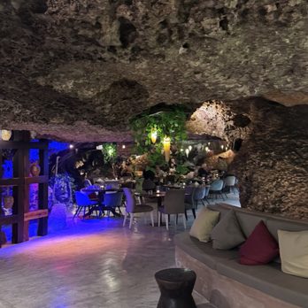 Alux Restaurant - Interior - Mexican Near Me - Playa del Carmen, ROO Alux Restaurant - Interior - Mexican Near Me - Playa del Carmen, ROO