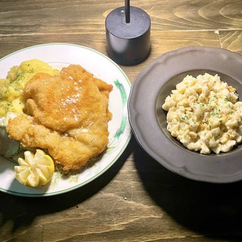 Buchner’s Bierhalle - Beer Bar Near Me - Jacksonville, Florida