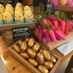 LUSH - Holiday themed