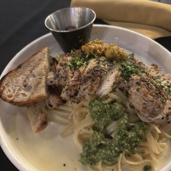 Twisted Fork - Chicken Alfredo - Cocktail Bars Near Me - El Paso, Texas Twisted Fork - Chicken Alfredo - Cocktail Bars Near Me - El Paso, Texas