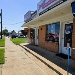 Renee's Crepes & Cakes