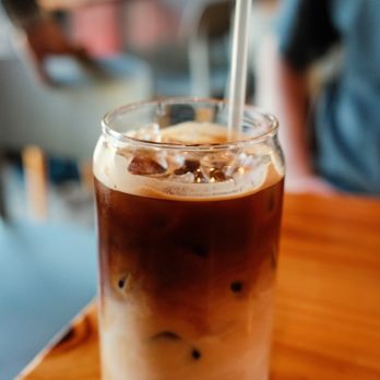 Zinneken's - Harvard Square - Iced latte - Belgian Near Me - Cambridge, Massachusetts Zinneken's - Harvard Square - Iced latte - Belgian Near Me - Cambridge, Massachusetts