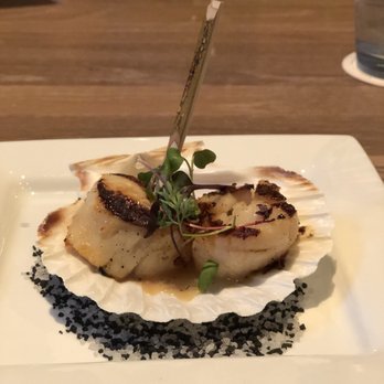 Seasons 52 - Grilled caramelized sea scallops delicious everything was so good! - New American Near Me - Albuquerque, New Mexico Seasons 52 - Grilled caramelized sea scallops delicious everything was so good! - New American Near Me - Albuquerque, New Mexico