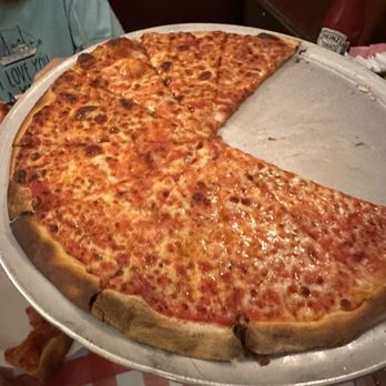 Kinchley's Tavern - Plain pie, thin crust. - Pizza Near Me - Ramsey, New Jersey Kinchley's Tavern - Plain pie, thin crust. - Pizza Near Me - Ramsey, New Jersey