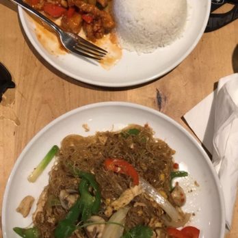 Thai Canteen - Top : Pad Priew Wan Bottom : special of the day - Thai Near Me - Davis, California Thai Canteen - Top : Pad Priew Wan Bottom : special of the day - Thai Near Me - Davis, California