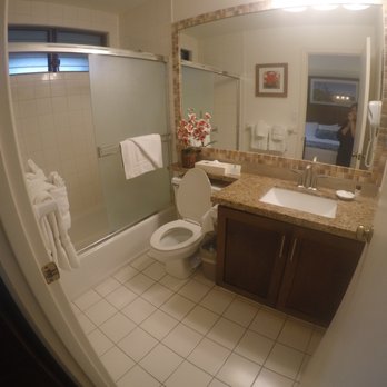 The Gardens at West Maui - bathroom 1 - Resorts Near Me - Lahaina, Hawaii The Gardens at West Maui - bathroom 1 - Resorts Near Me - Lahaina, Hawaii