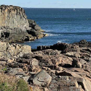 Cliff House - Rocks - Resorts Near Me - Cape Neddick, Maine