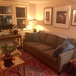 Heather T. Coaching & Consulting - Warm & comfortable space for mindful therapy to take place.