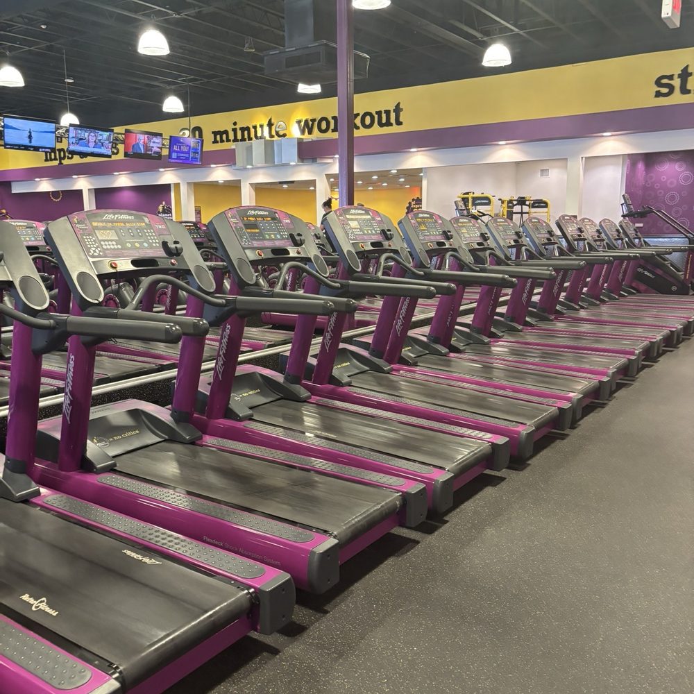 Planet Fitness - Lots of treadmills - Gyms Near Me - Spokane, Washington Planet Fitness - Lots of treadmills - Gyms Near Me - Spokane, Washington