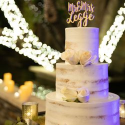 Edda's Cake Designs - Our "naked" wedding cake with amaretto and buttercream - April 2021