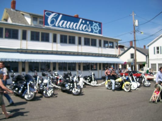 Claudio's Tavern & Grill by null