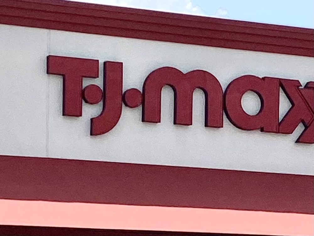 T J MAXX - Updated July 2025 - 15 Photos & 15 Reviews - 20 Chapel View Blvd, Cranston, Rhode