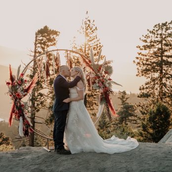 Strawberry Peak Fire Lookout Tower - Wedding Elopement - Local Flavor Near Me - Rimforest, California Strawberry Peak Fire Lookout Tower - Wedding Elopement - Local Flavor Near Me - Rimforest, California