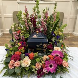 Rivercrest Cremation - Urn displayed for ceremony