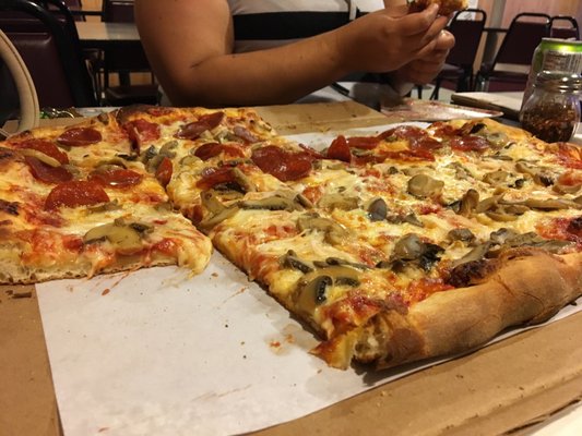 Salerno Pizzeria by null