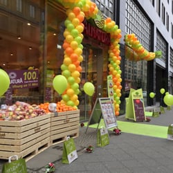 Alnatura - Fassade zur Neueröffnung