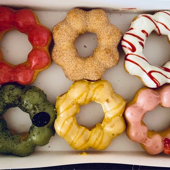Mochinut - Raspberry, cinnamon sugar, white chocolate, matcha, passion fruit, strawberry - Donuts Near Me - Las Vegas, Nevada