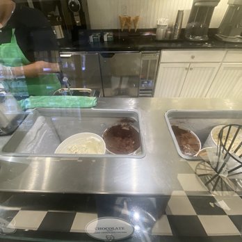 Arethusa Farm - Ice Cream & Frozen Yogurt Near Me - New Haven, Connecticut Arethusa Farm - Ice Cream & Frozen Yogurt Near Me - New Haven, Connecticut