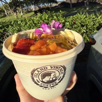 Island Vintage Coffee - Lilikoi açaí bowl - Coffee & Tea Near Me - Waikoloa, Hawaii Island Vintage Coffee - Lilikoi açaí bowl - Coffee & Tea Near Me - Waikoloa, Hawaii