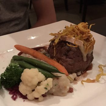 Dewz Restaurant - Filet Mignon - New American Near Me - Modesto, California